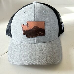 🍁💐Tan and Black Trucker Hat with Leather Patch and Mesh Back